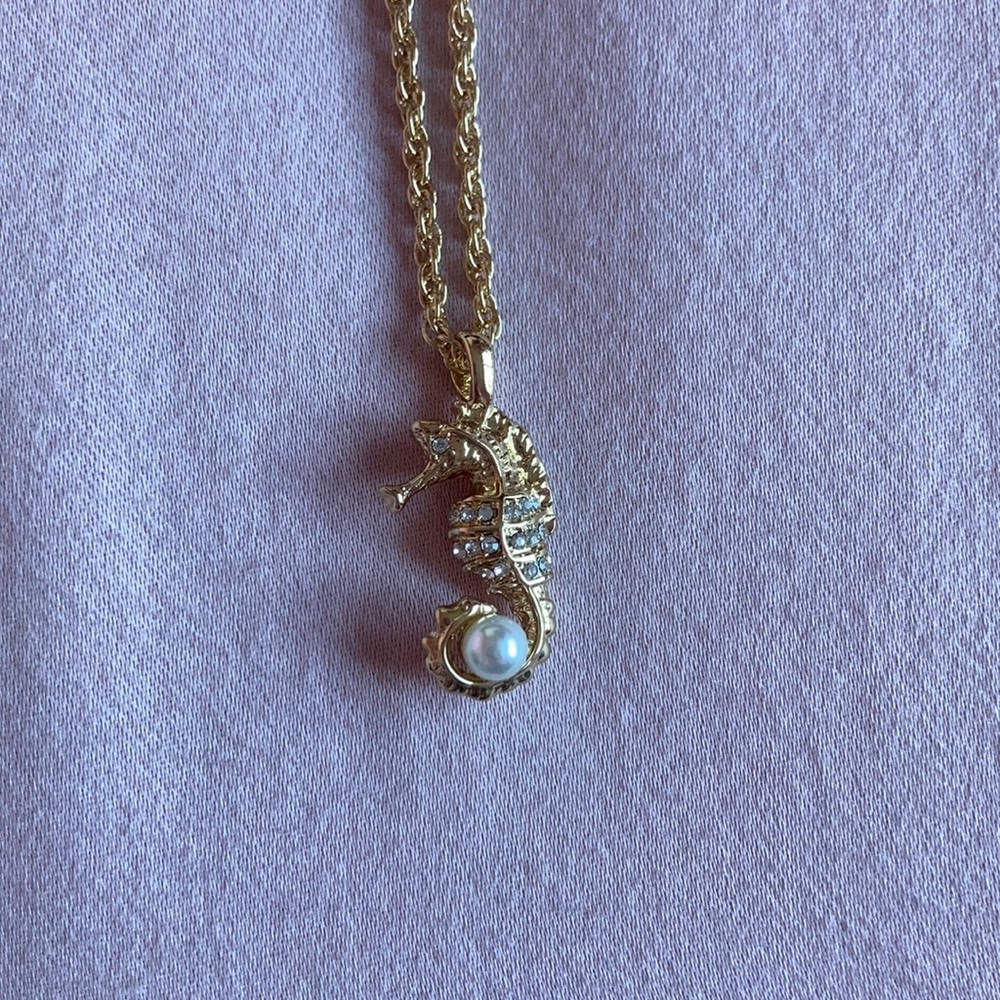 gold seahorse necklace